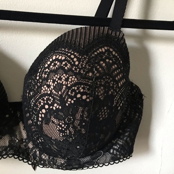 Victoria's Secret Dream Angels Demi Bra - Picture 6 of 15